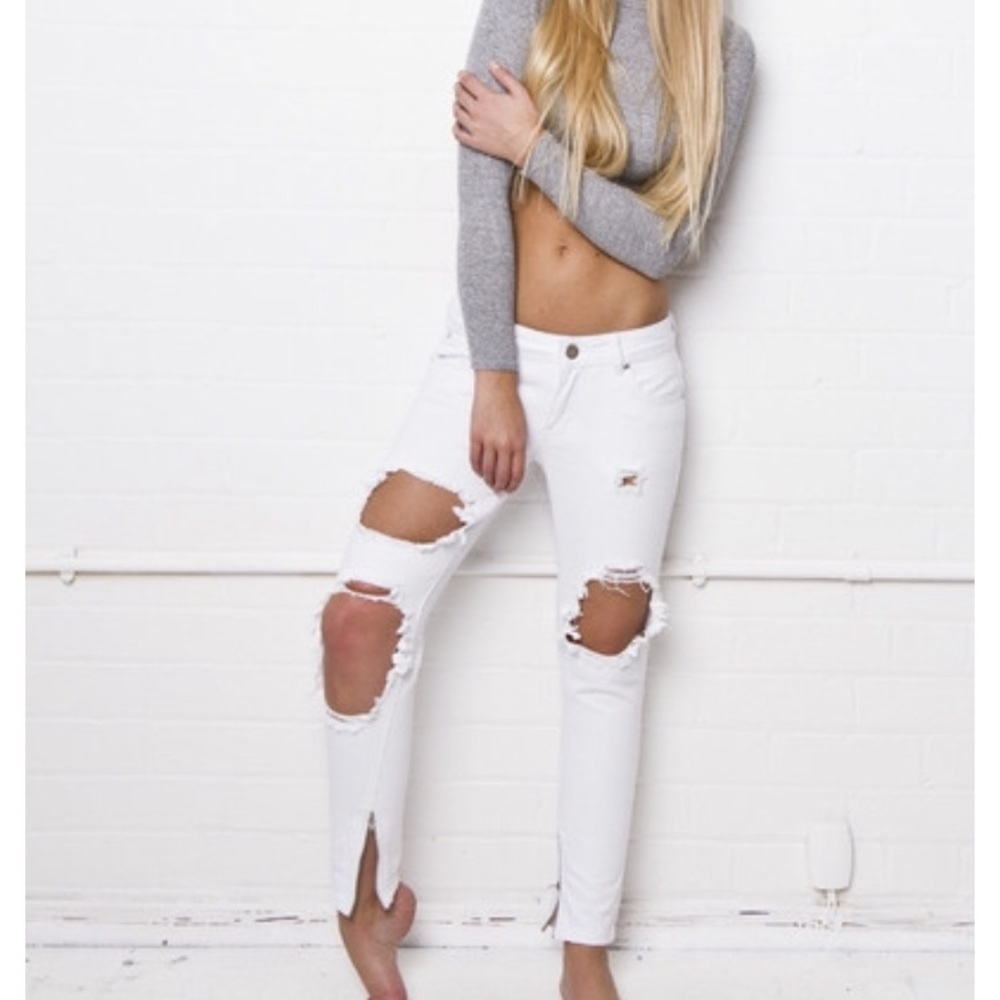 Liquor N Poker distressed white zipped capris